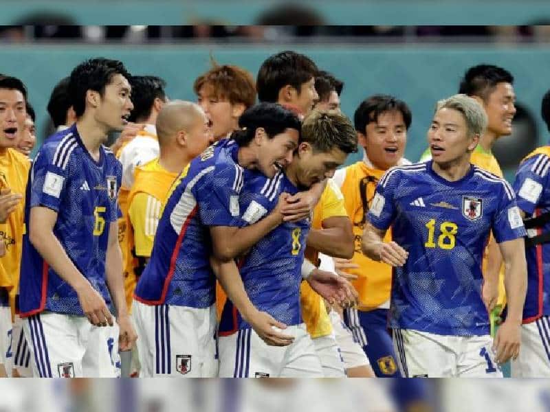 Japón derrota a Alemania (2-1)