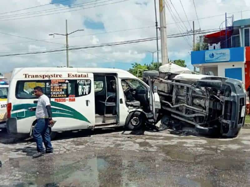 Transporte público involucrado en más accidente