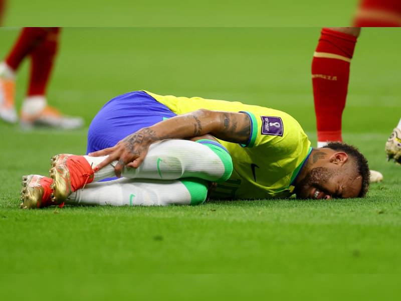 ¡Auch! Neymar y Danilo podrían perderse los próximos 2 partidos por lesión en el Mundial