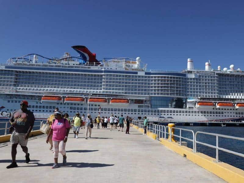 Cozumel se prepara para cerrar el año con la llegada de 3 millones de pasajeros de cruceros