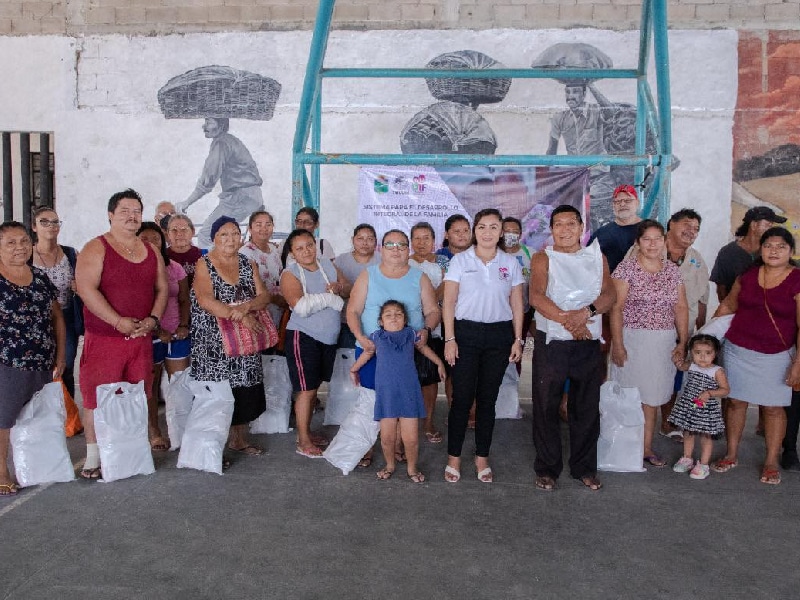 Apoyan a familias de Tulum con programa "Entrega de despensas en tu colonia"