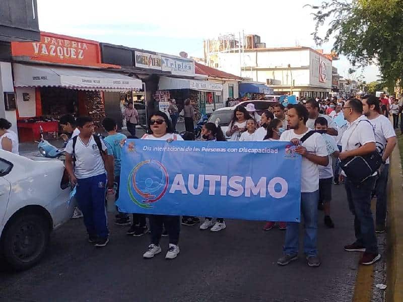 Carecen de atención 8 mil personas con autismo