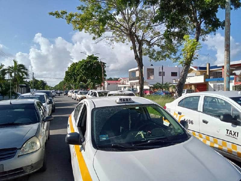 Se empiezan a recibir quejas en Chetumal por aumento de tarifas de taxi