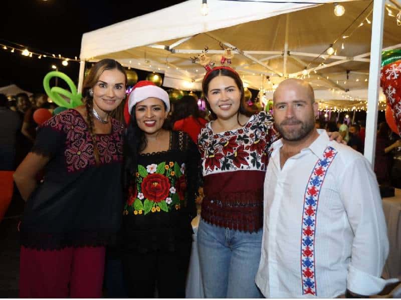 Puerto Morelos, presente en el desfile y verbena navideña organizada en Chetumal