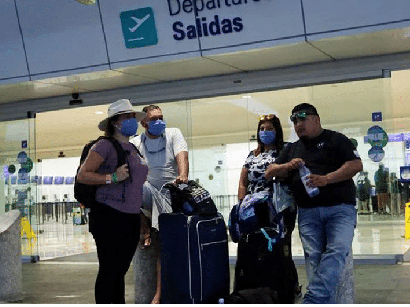 Tormenta invernal continua afectando vuelos a Cancún