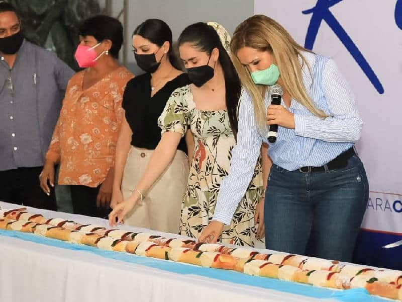 Invita Lili Campos a tradicional Rosca de Reyes