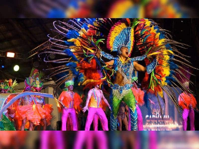 Invitan a la población a participar en Carnaval Cancún 2023