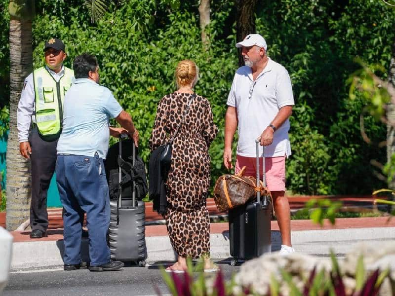 Minimiza AMLO alerta de viajes de EU por conflicto de taxistas en Cancún