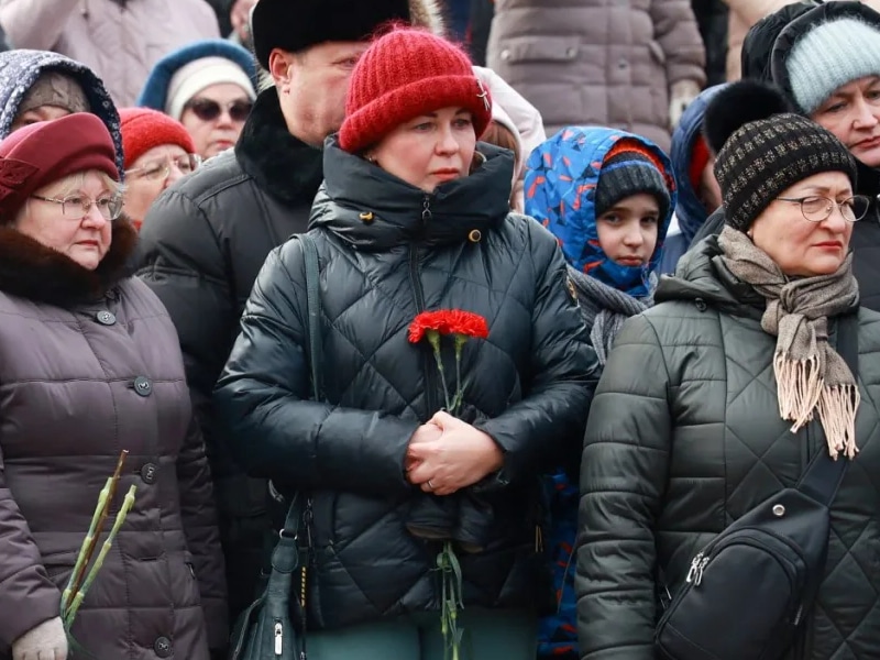 Rinden honores en Rusia a los soldados muertos