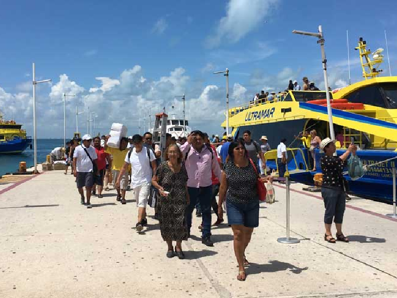 Aumenta el traslado de pasajeros a Isla Mujeres (1)