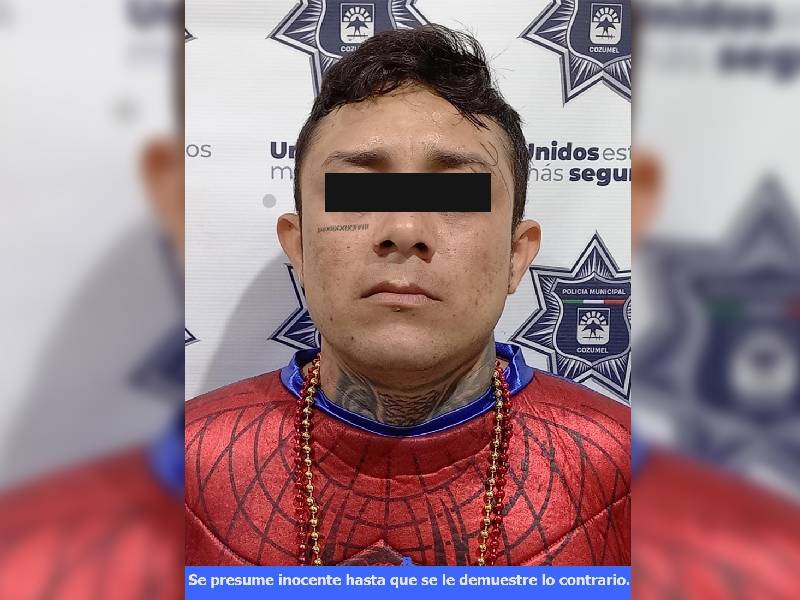 Detenido disfrazado de súper héroe en Cozumel resultó ser un homicida