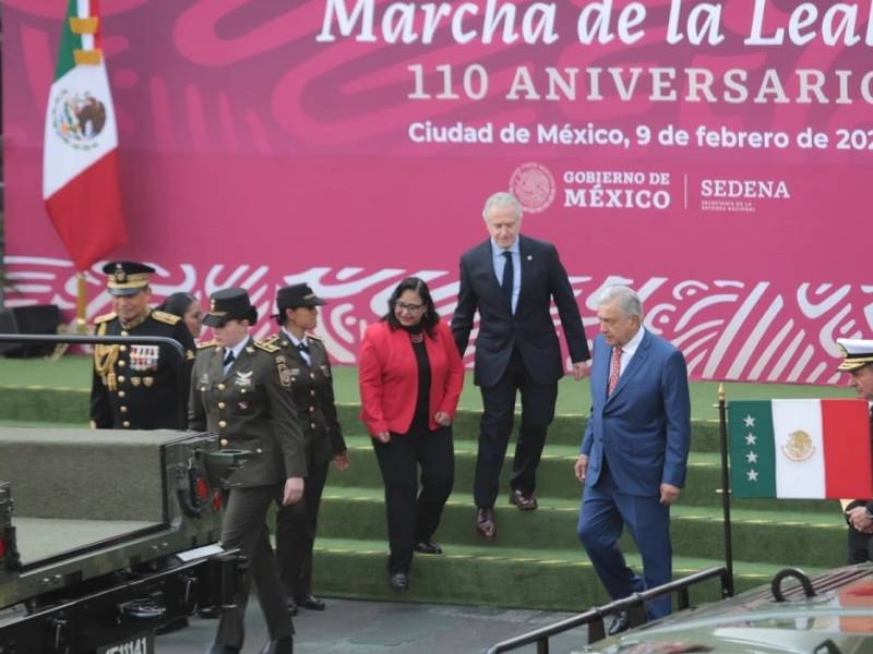 AMLO y Norma Piña a la distancia pero diplomáticos