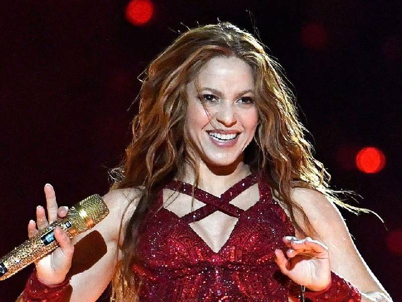 Shakira cumple hoy 46 años ; aquí algunos datos interesantes de la colombiana