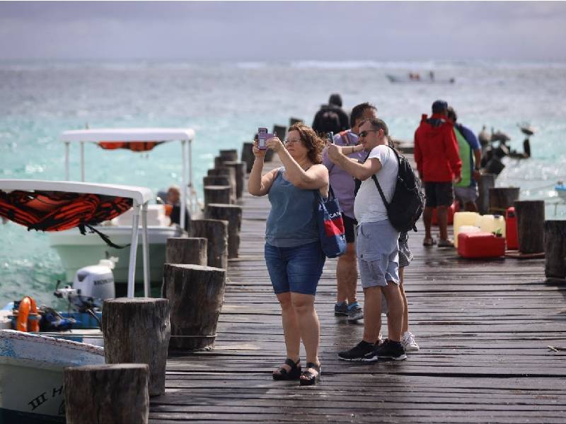 Esperan en Puerto Morelos alza turística por fin de semana largo