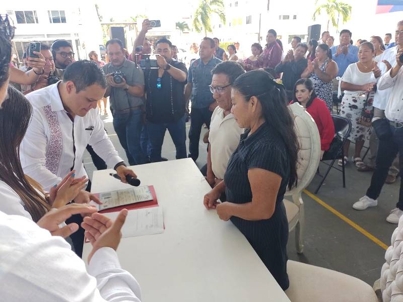 Dan 100 parejas el “si, aceptó” en Boda Colectiva en Chetumal