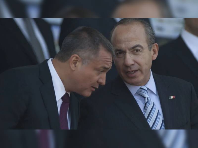Calderón duda de culpabilidad de García Luna; acusa persecución política