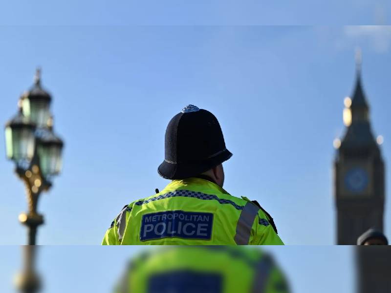 Afirman que Policía de Londres es misógina