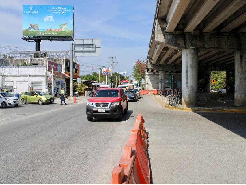 Advierten de 9 puntos viales críticos en Puerto Morelos por traslado de material del Tren Maya