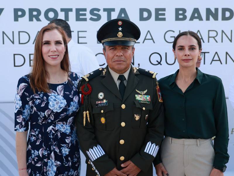 Atestigua Atenea Gómez ceremonia de protesta del comandante de la guarnición militar de Cancún