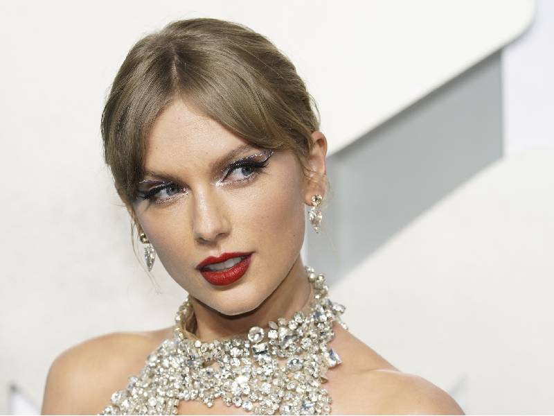 ¡Tremenda! Taylor Swift lanzará 4 canciones nuevas esta noche