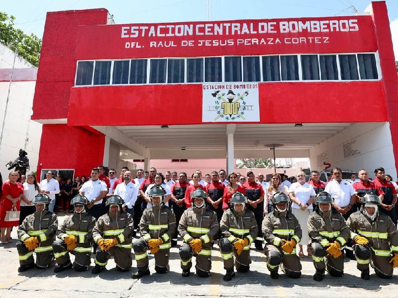 Robustecen equipo de bomberos de BJ