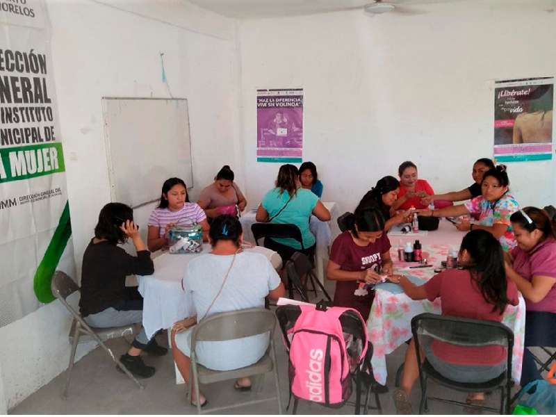 Imparten cursos para el autoempleo a mujeres en Puerto Morelos