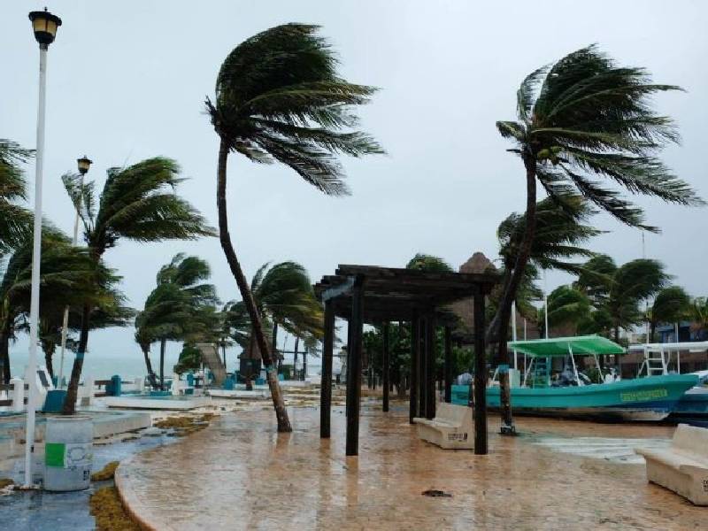 Puerto Morelos se prepara para la temporada de huracanes