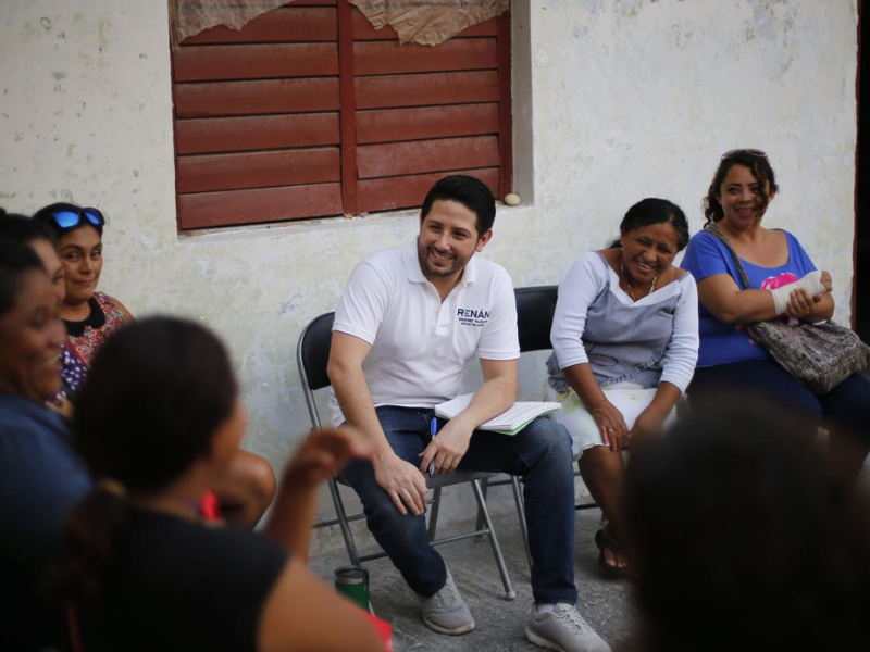 Renán Sánchez se reúne con vecinos de la colonia Emiliano Zapata