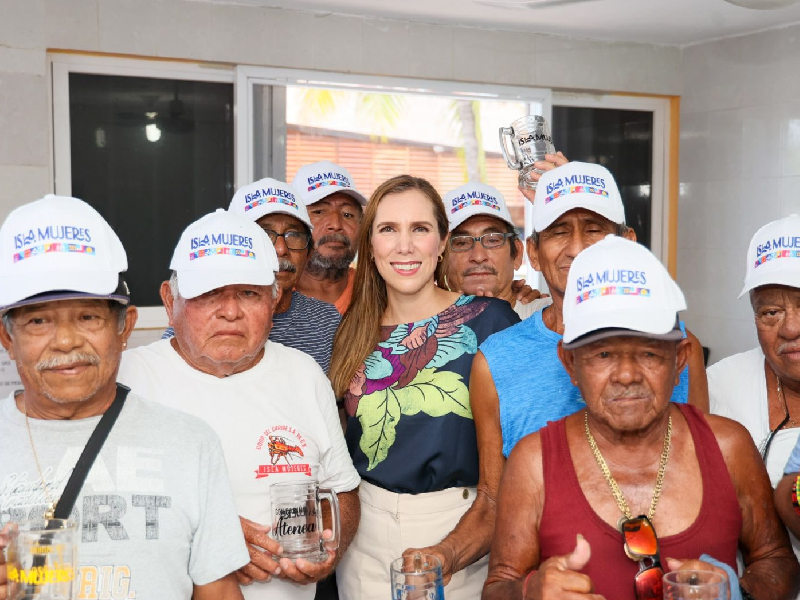 Atenea Gómez visita y escucha a pescadores en el marco del Día del Padre