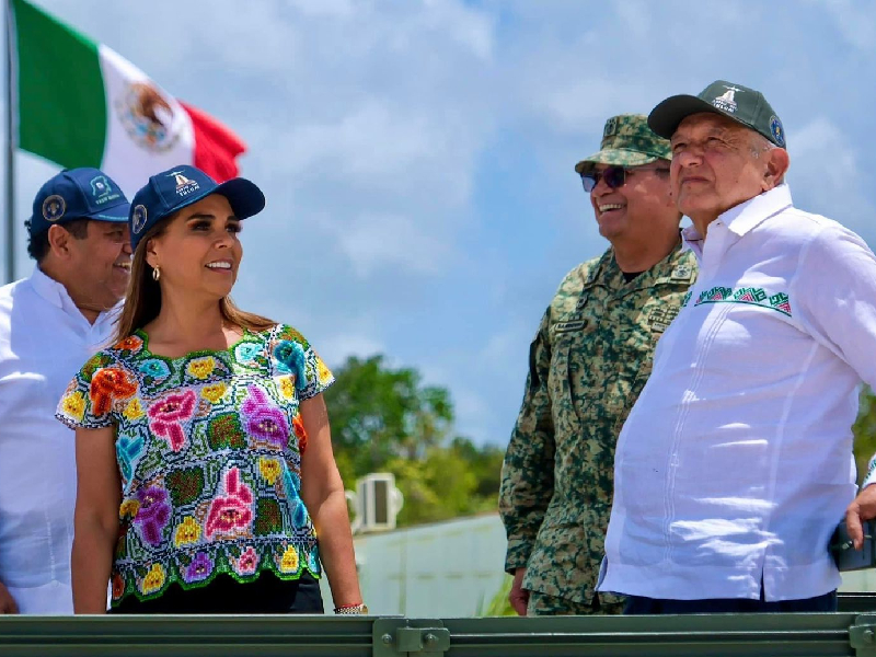 Mara Lezama en conjunto con el Presidente supervisan obras en Quintana Roo