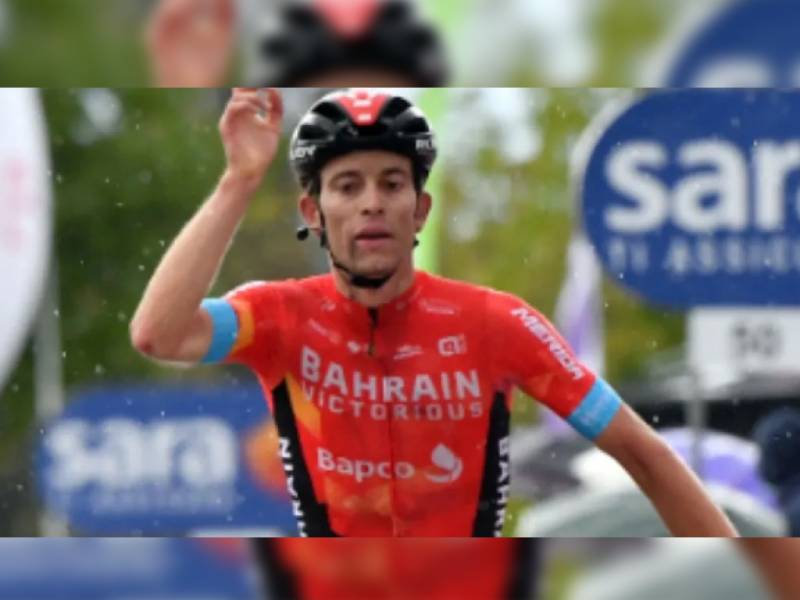 Muere el ciclista Gino Mäder a los 26 años tras caída en la Vuelta a Suiza