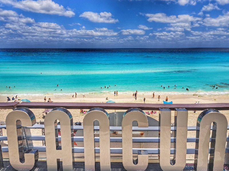 Cancún, dentro de los 10 destinos favoritos, para el turismo estadounidense en este verano