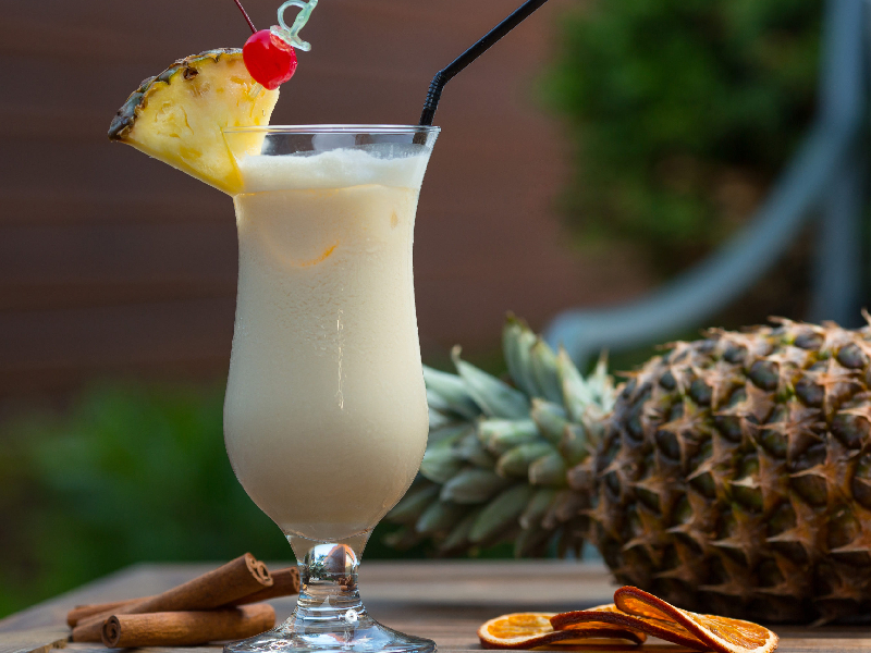 Piña colada, el cóctel tropical que evoca el paraíso