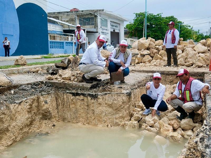 La gobernadora supervisa obras de atención a desfondes en Chetumal