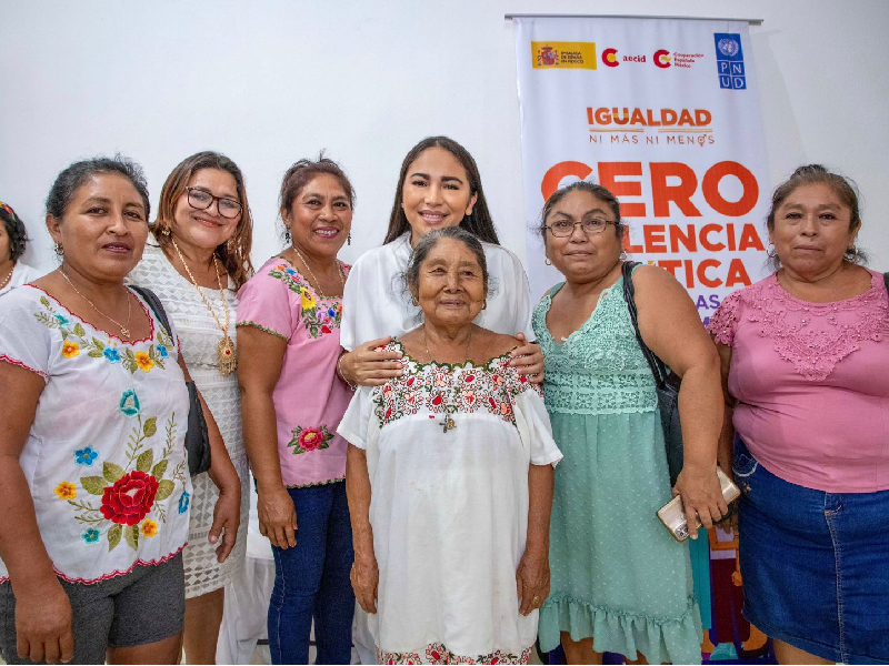 Ofrece Mary Hernández total respaldo a mujeres que participan en la política
