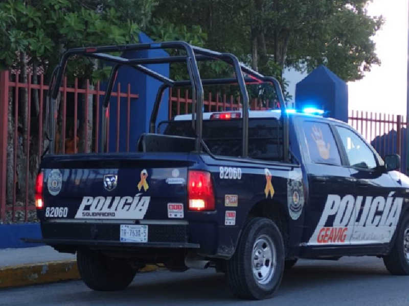 Policía de Cancún auxilia a mujer privada de su libertad