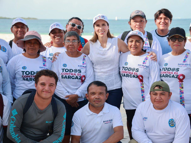 Atenea Gómez invita a mantener limpias y ordenadas las playas de Isla Mujeres en este periodo vacacional