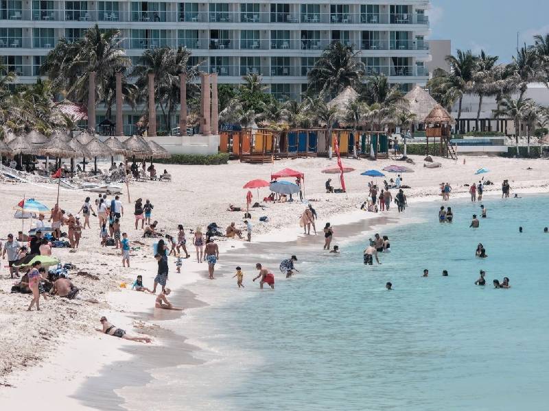 Quintana Roo recibió en vacaciones de verano casi 2 millones de turistas