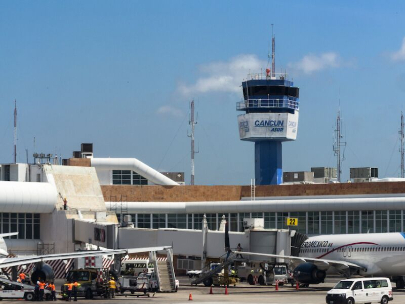 Conectará Aerolínea del Estado con las terminales de la entidad