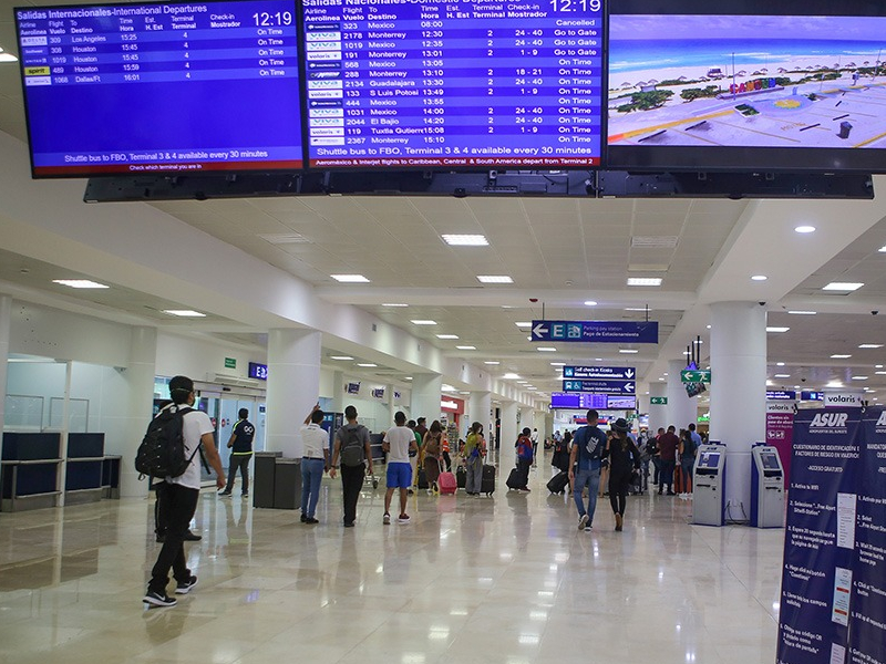 El aeropuerto de Cancún registra 589 vuelos en la recta final de las vacaciones
