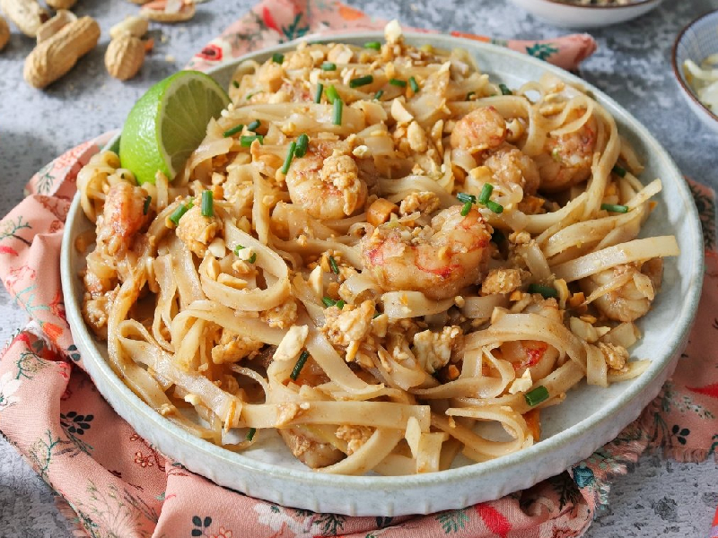 El delicioso encanto del Pad Thai, un placer culinario de Tailandia