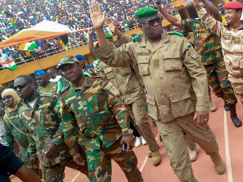 Níger se prepara para una inminente ‘invasión militar’