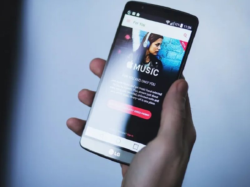 Apple Music crea la función “Discovery Station”: una IA que recomienda música