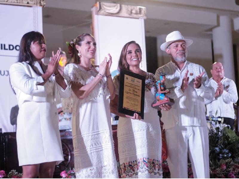 Festeja Isla Mujeres los 173 años de fundación