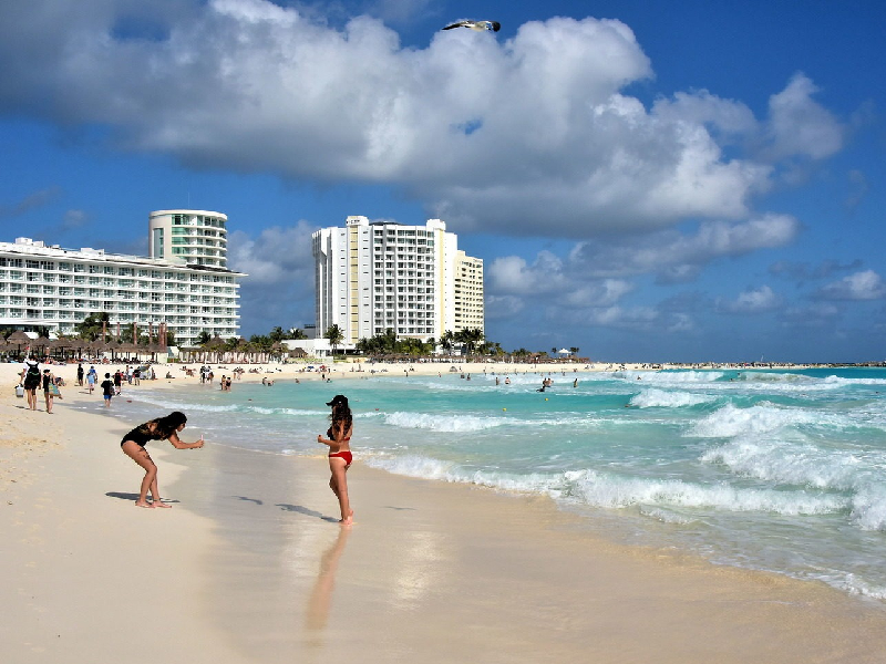 Cierra el verano con Cancún como líder