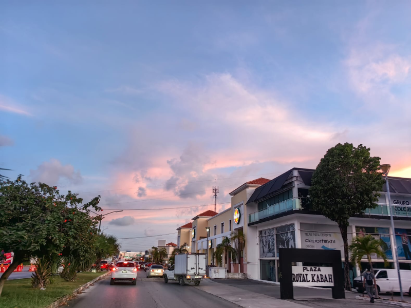 Clima Quintana Roo cielo soleado con probabilidad de lluvias