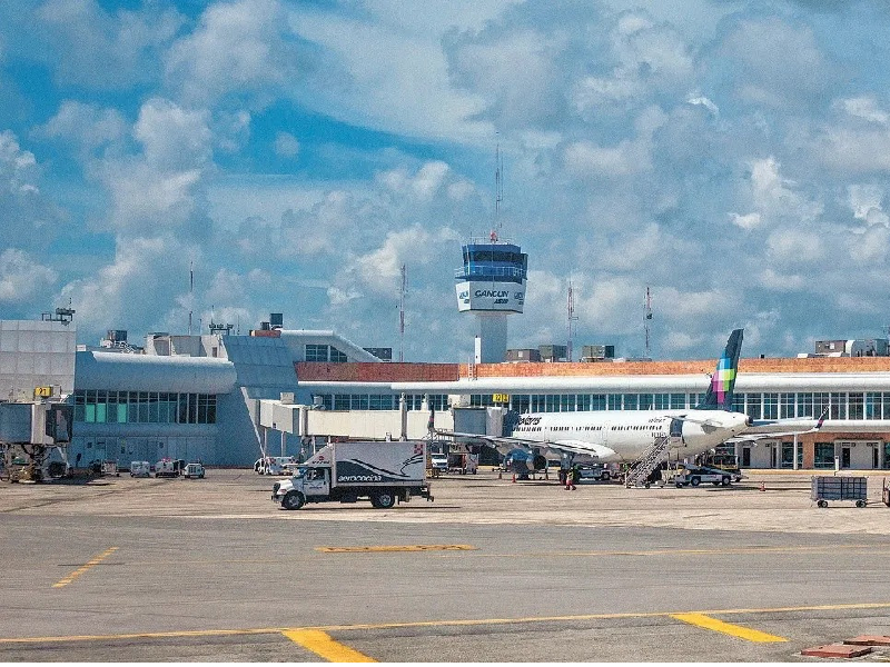 Descartan afectación en los aeropuertos de Q. Roo por reducción de vuelos en AICM