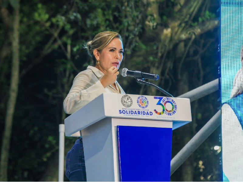 Lili Campos inicia las "Jornadas Informativas"