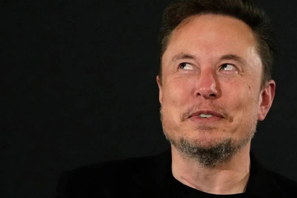 ¿Cuál es la nueva predicción que lanzó Elon Musk sobre la IA?