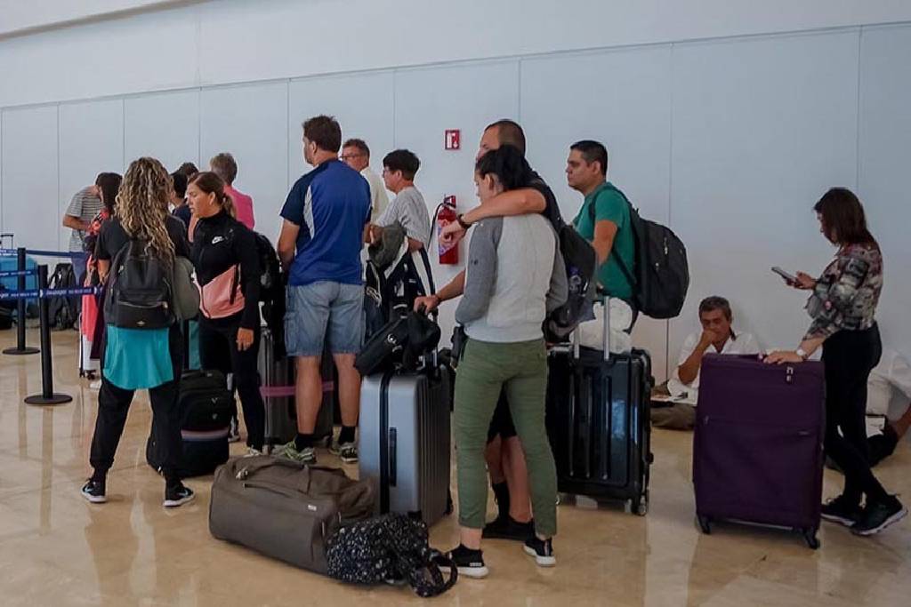 El aeropuerto de Cancún con intenso tráfico aéreo: tendrá hoy 537 vuelos